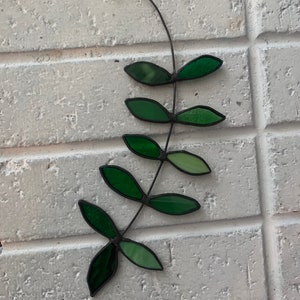 Leaf Stained Glass, Suncatcher, Leaves Suncatcher, Sun Catcher, gift idea, friend gift, plant lover gift, green leaves, glass leaves