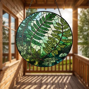 Fern Glass Suncatcher, Botanical Window Hanging, Green Leaf Art Panel, Nature Lover Gift, Round Stained Glass Plant Decor, Plant Lover Decor
